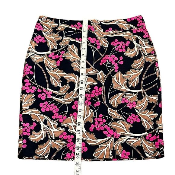 Ann Taylor Navy And Fuchsia Pencil Skirt, Size 6P, Like New - Picture 6 of 6